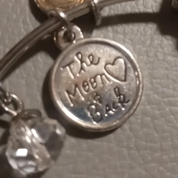 Love you to the moon & back girls bangle bracelet. with crystal - Picture 3 of 4